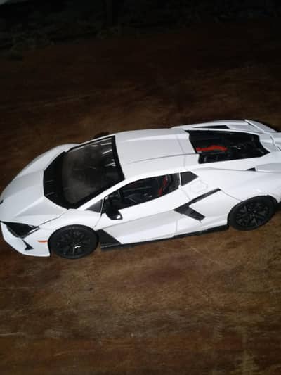 Lamborghini revoulto diecast model