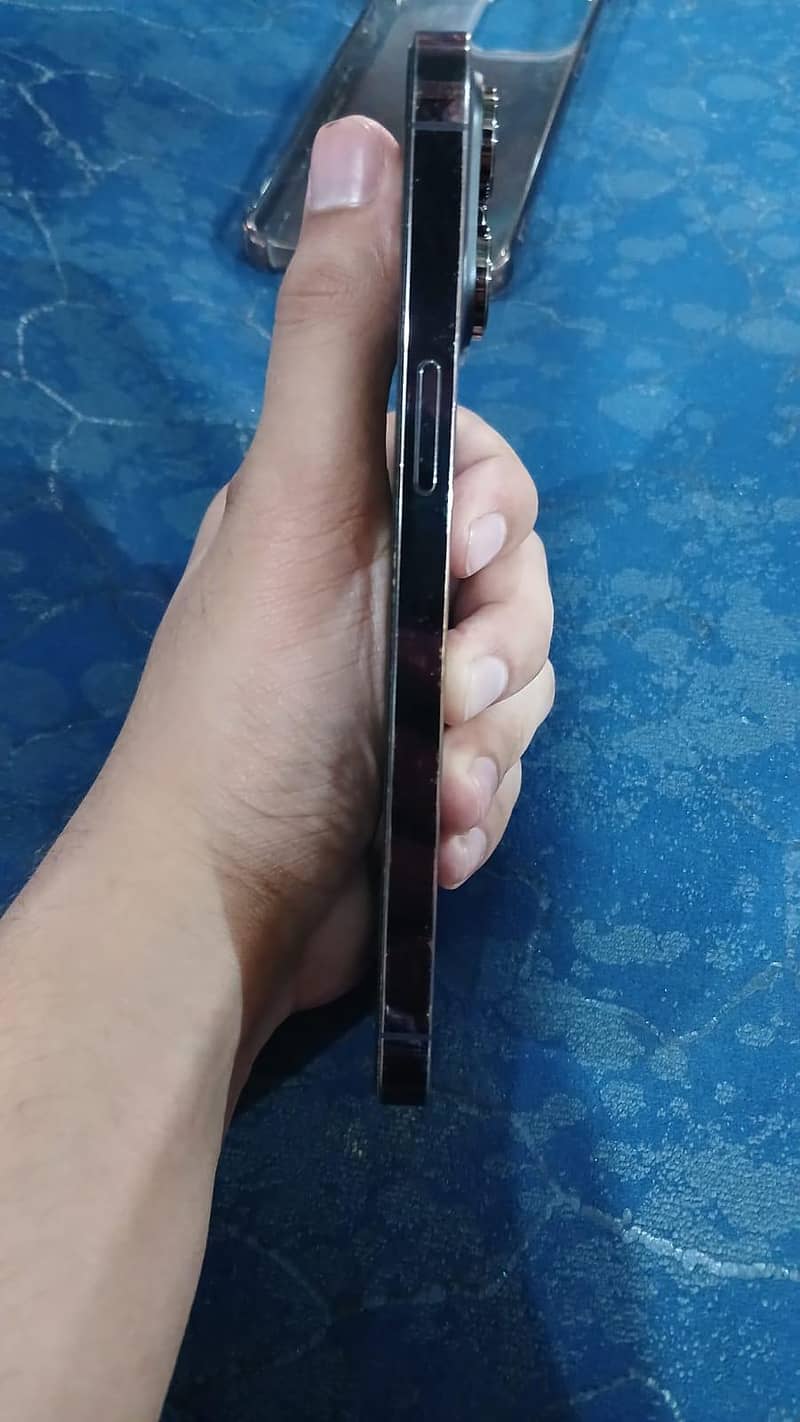 Apple iPhone 14 Pro Max 3
