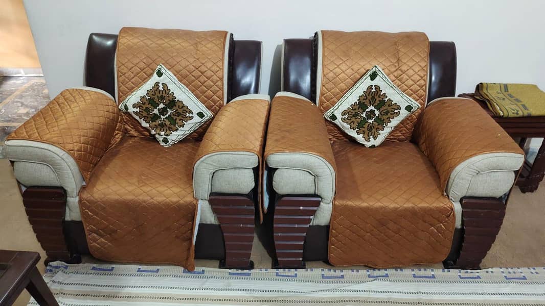 Like new sofa set 1