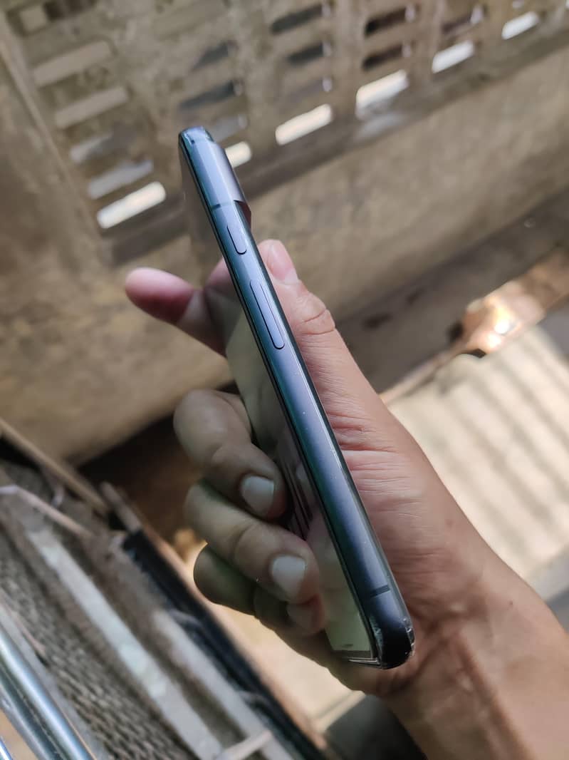 Google Pixel 8 1
