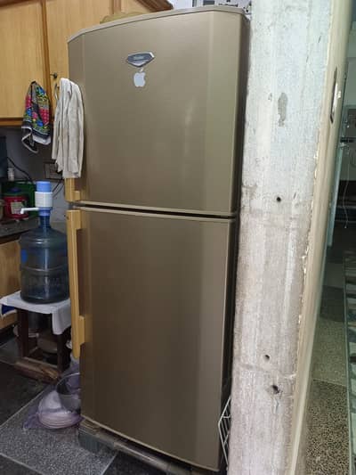 Haier 16 cubicft HRF34O M