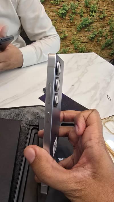 Samsung Mobile S25 Ultra
