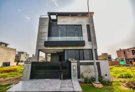 5 Marla House Available for Rent Prime Location
