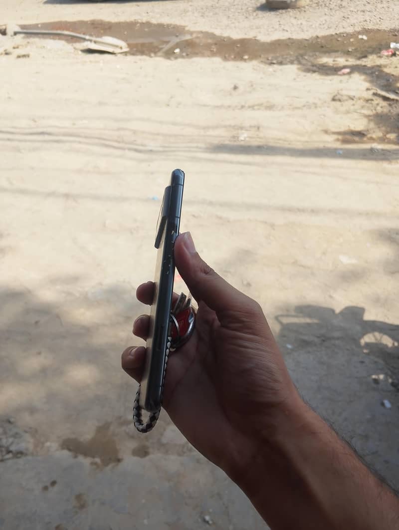 Google Pixel 8 Pro 4