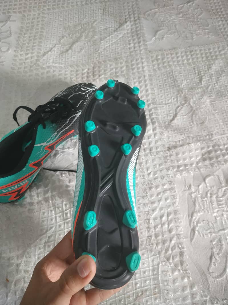 Size : 41 0