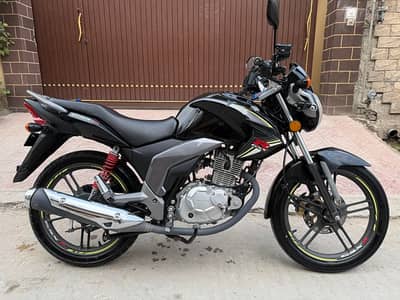 Suzuki GSX-125 2025