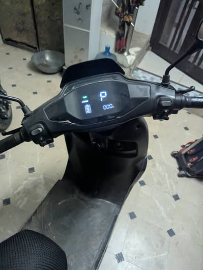 evee s1 electric scooty