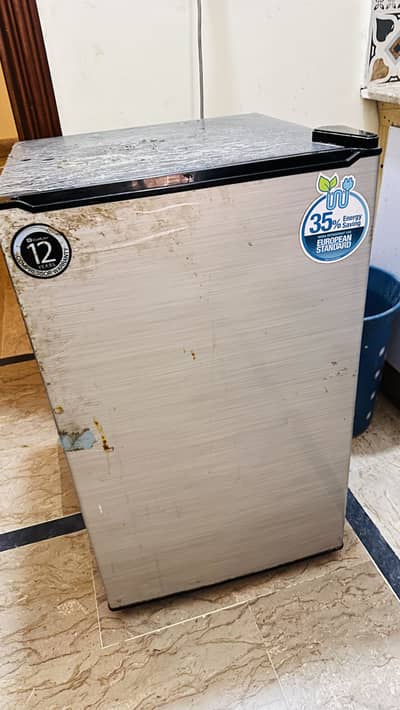 Mini refrigerator dawlance