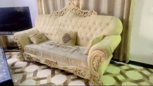 Royal style sofa 3,2,1