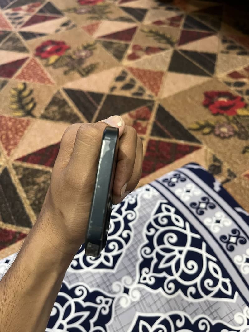 Iphone 13 2