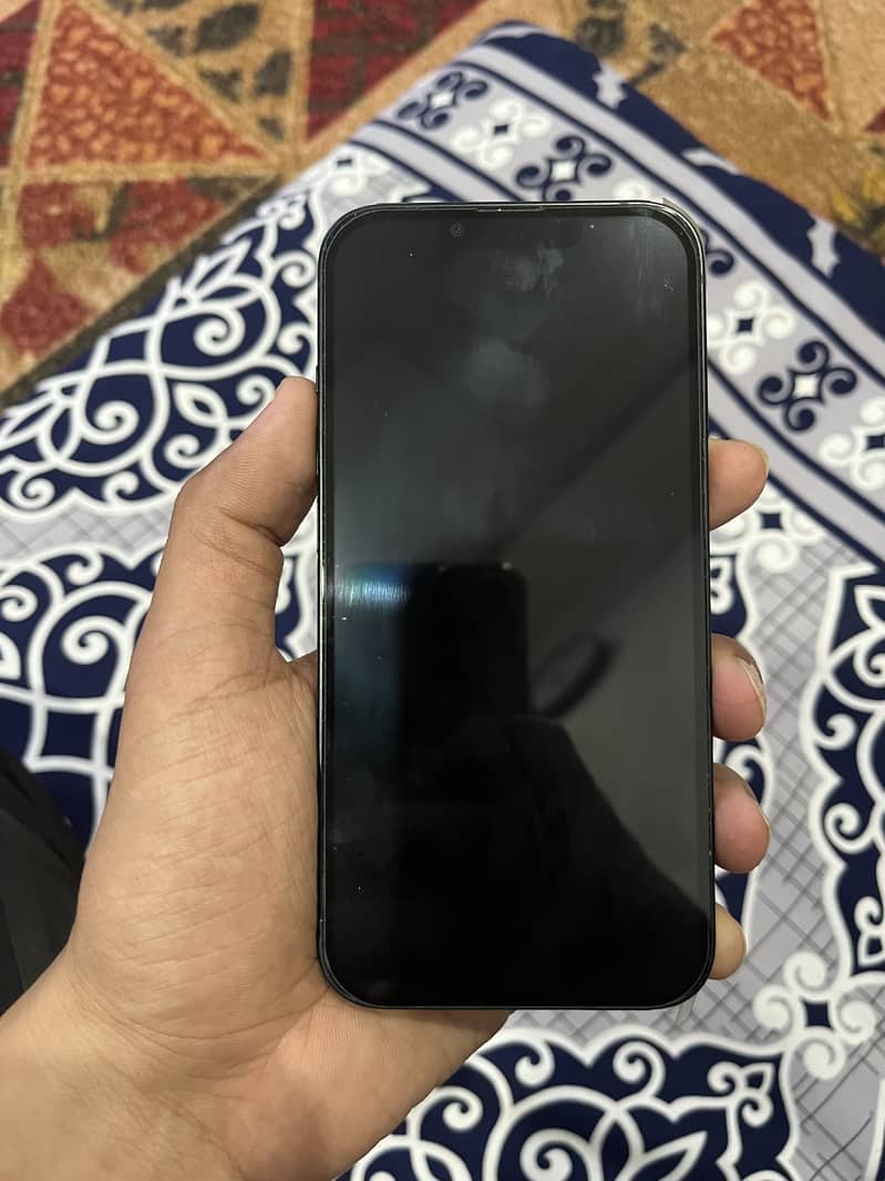 Iphone 13 4