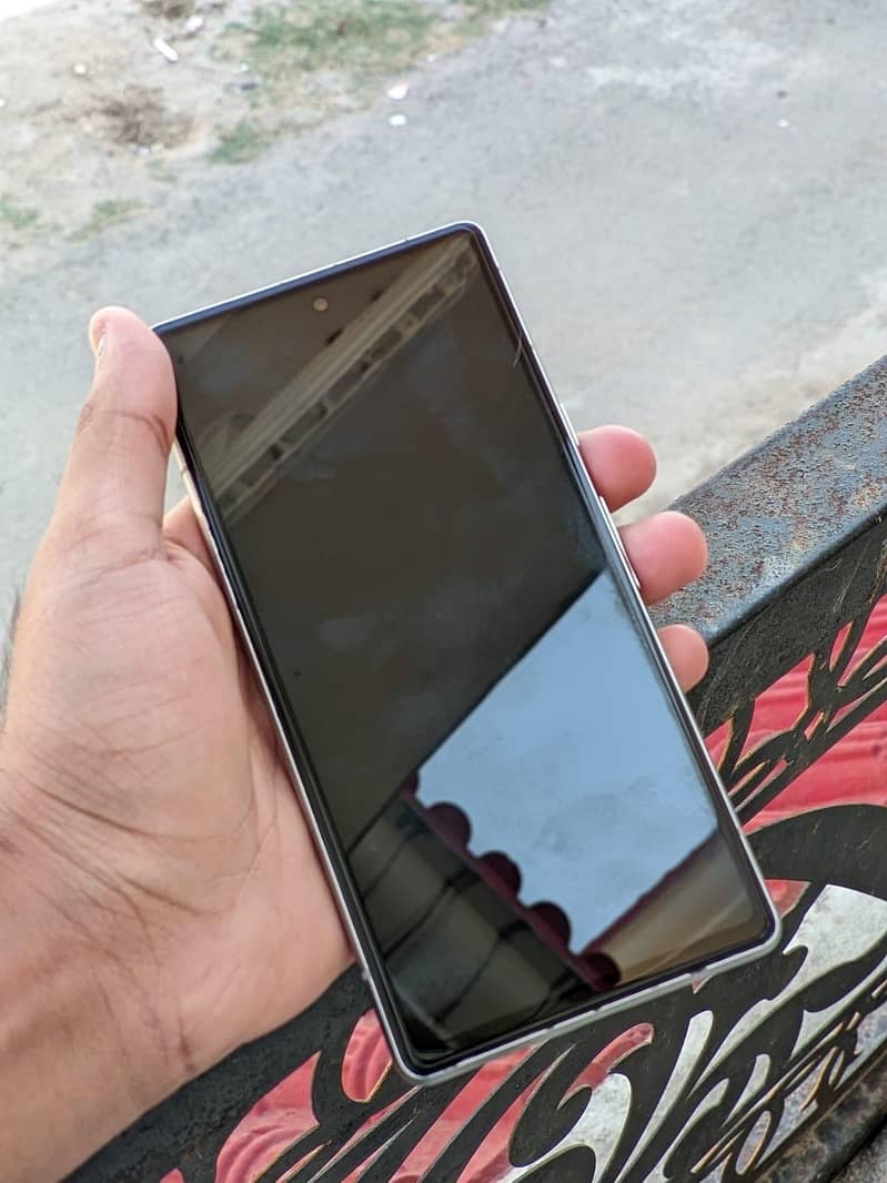 Google Pixel 7a 2