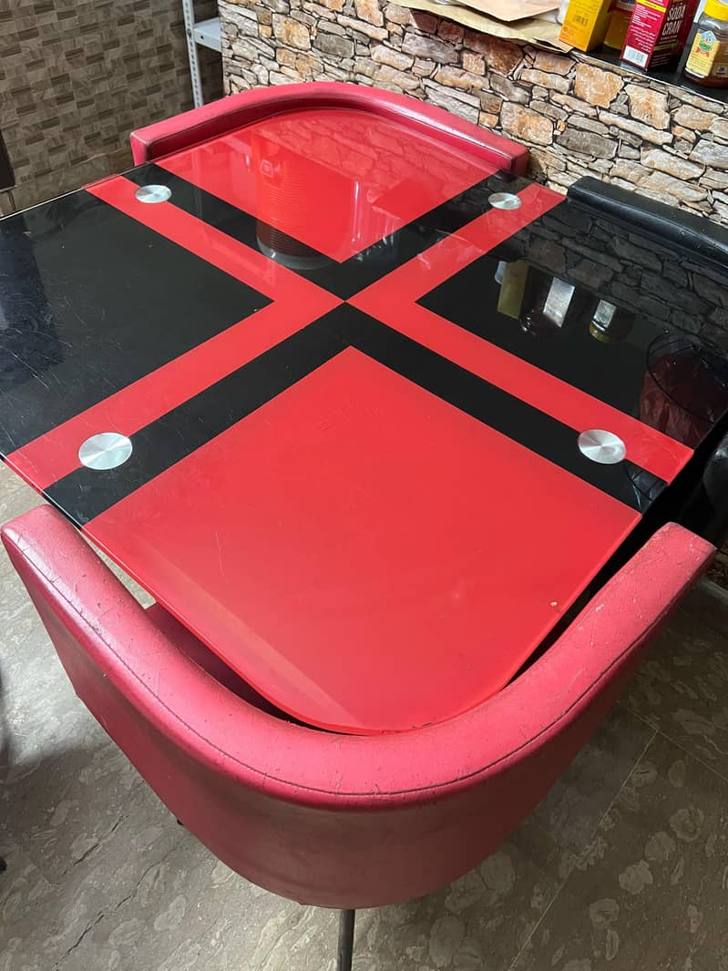 dinning table 0