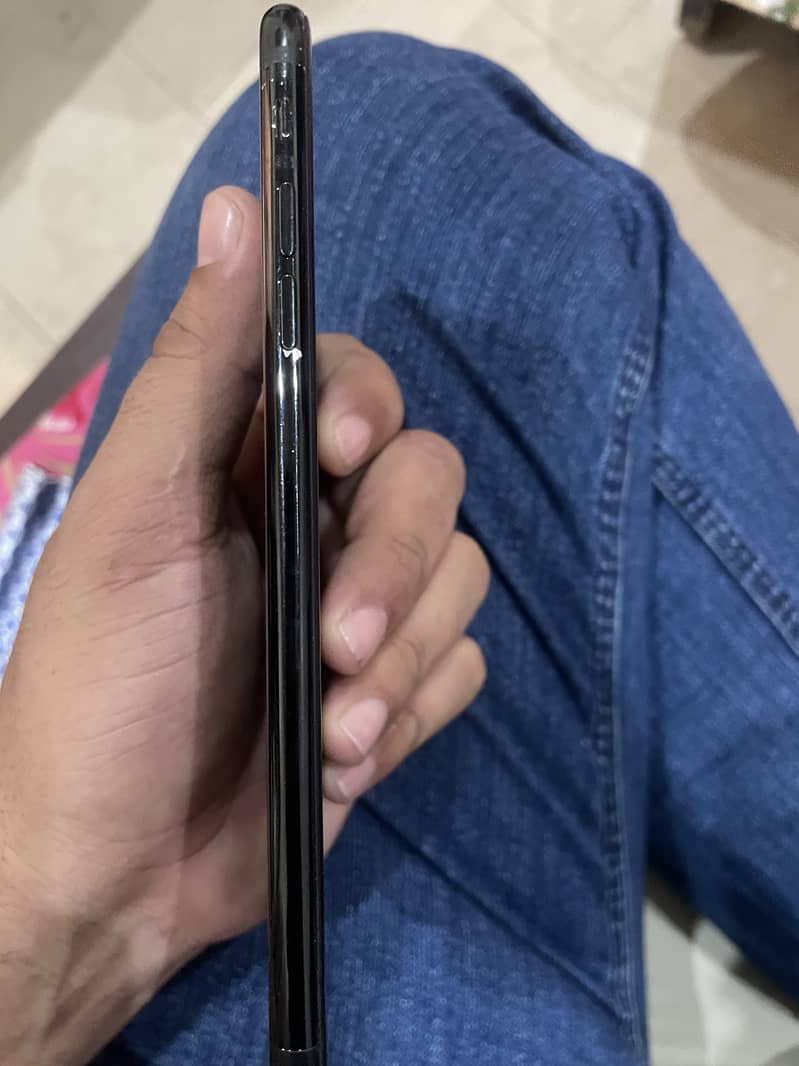 Apple iPhone 7 Plus 2