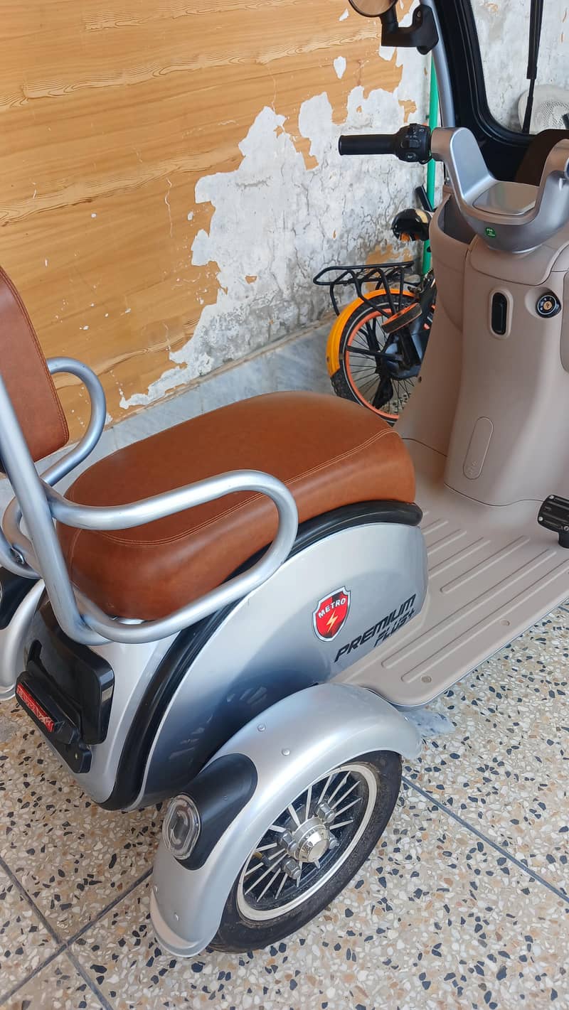 e-scooty 2