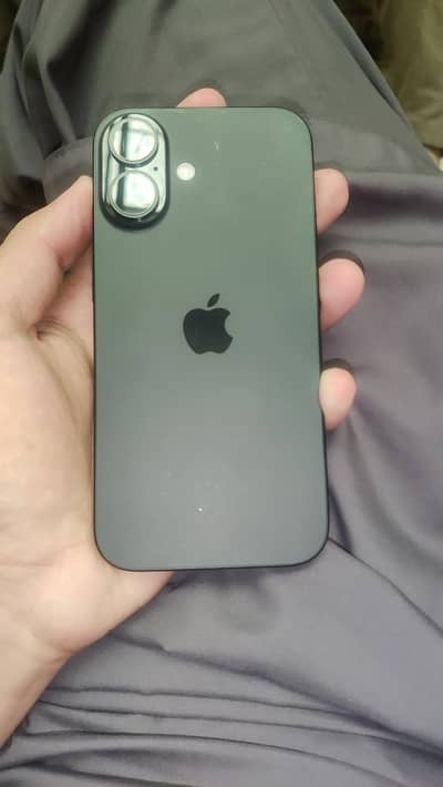 Apple iPhone 16