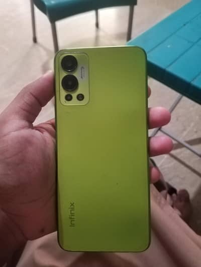 Infinix hot 12