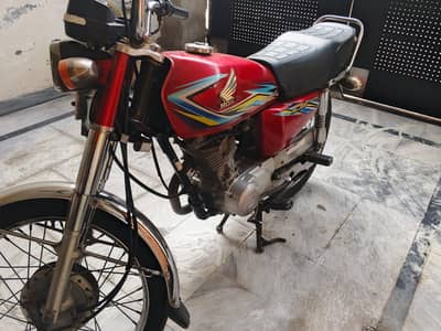Honda CG 125 good condition total genuine 2017/18 O3O94476176