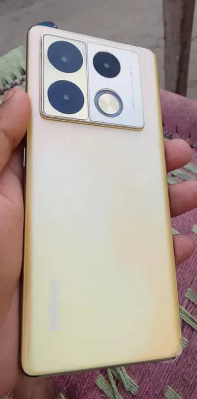 Infinix note 40 pro