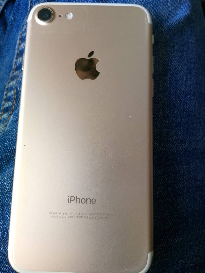 Apple iPhone 7 0