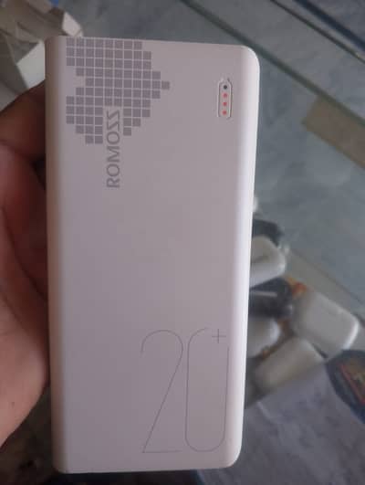 20000mAh Power Bank – Fast Charging | Excellent Condition | Battery