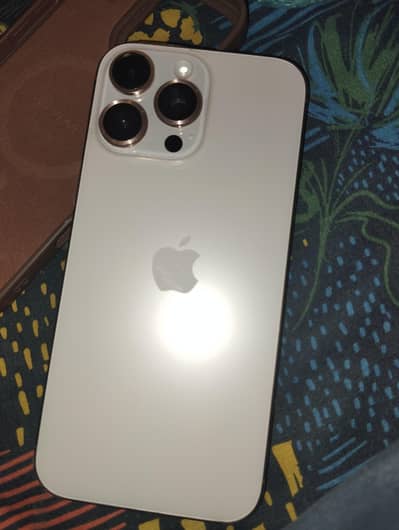 Apple iPhone 16 Pro Max