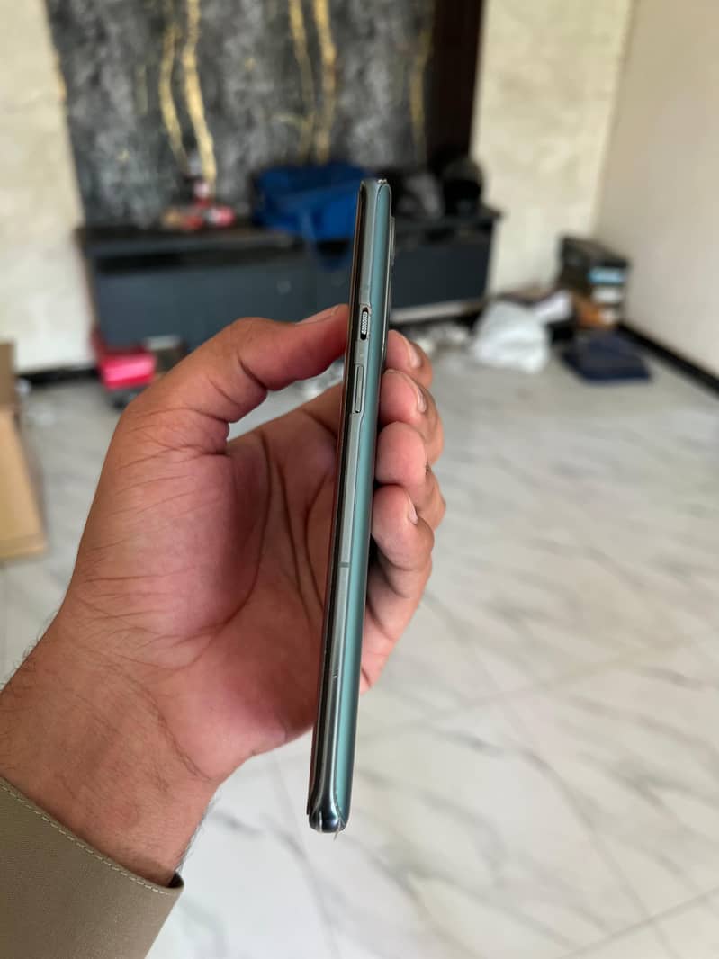 One Plus 9 Pro 3