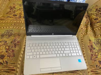 HP 15s DU3502TU Core i3 11 gen 1TB HDD 8GB RAM