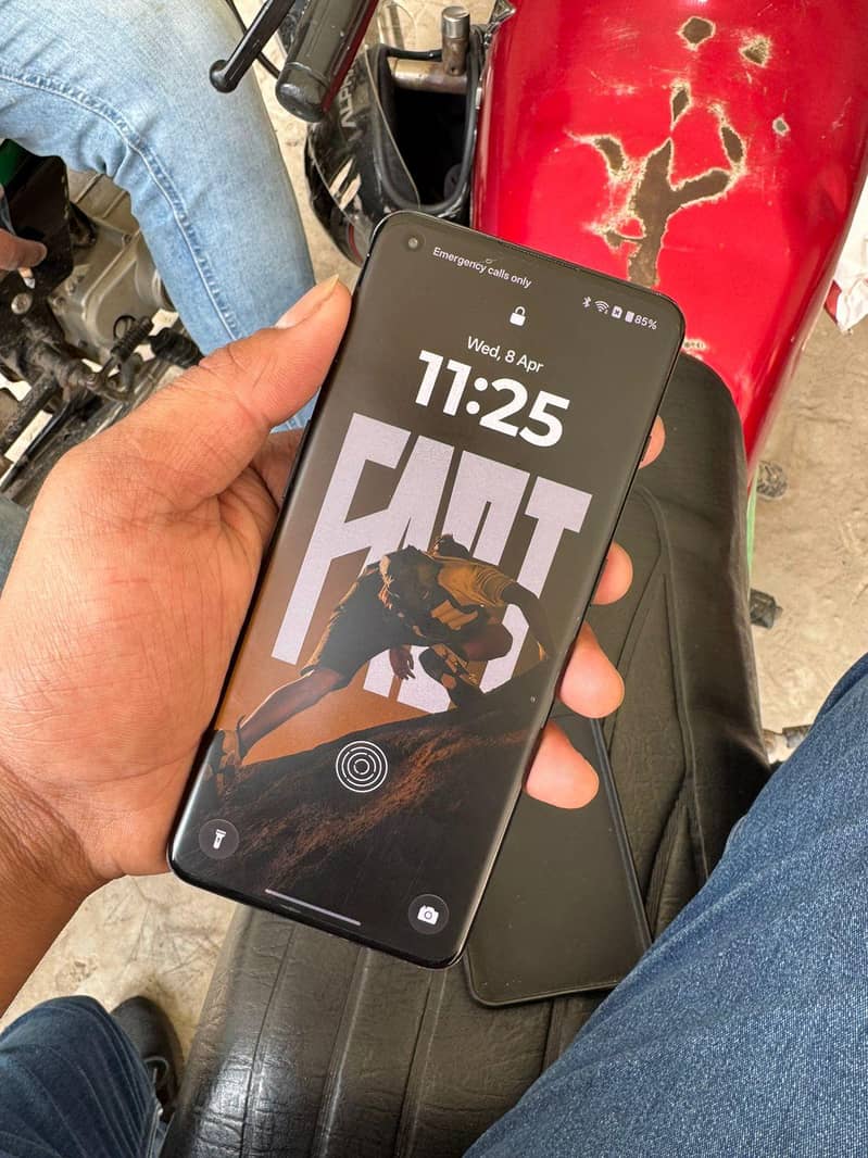 One Plus 10 Pro 3