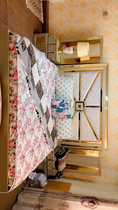 Bed with side table ND foam