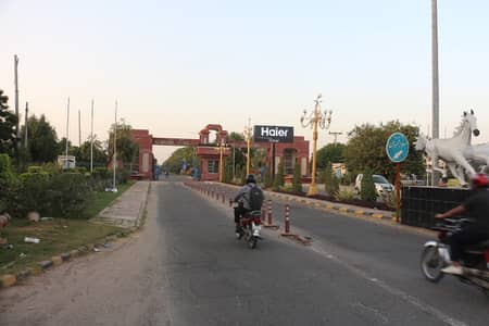 1 Kanal Plot for Sale in E4 Block IEP Engineers Town Lahore | Prime Location | Demand 1.85 Crore