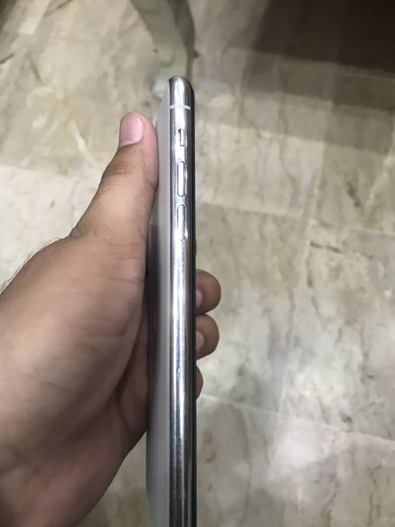 Iphone 11 pro max 1
