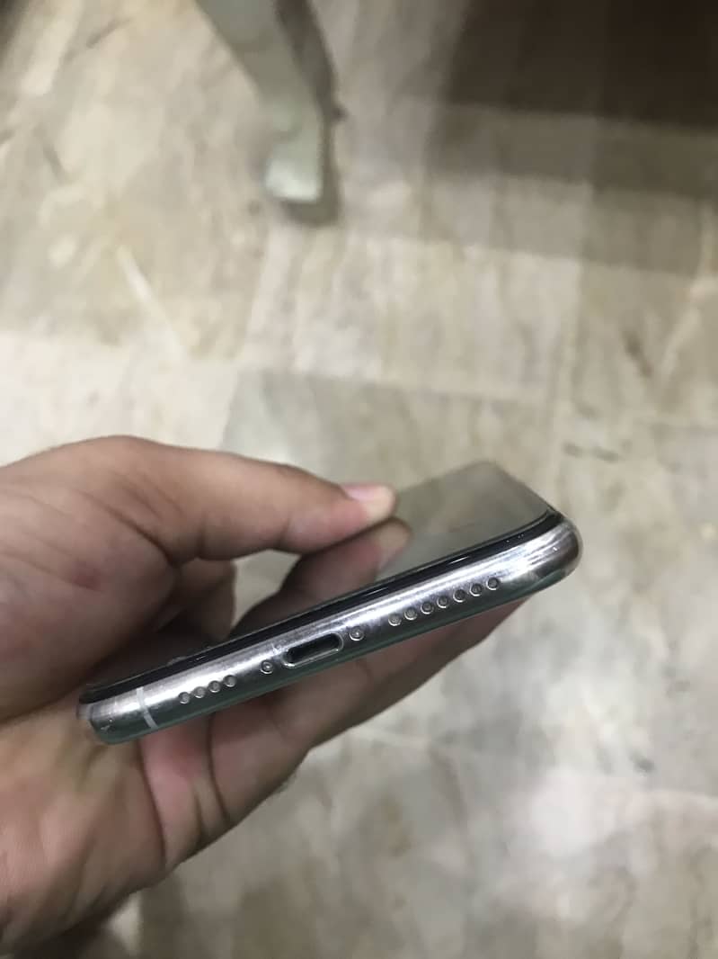 Iphone 11 pro max 3