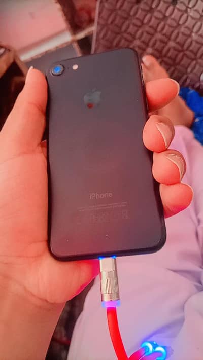 Apple iPhone 7