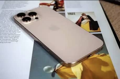 Apple iPhone 16 Pro Max 99 helth