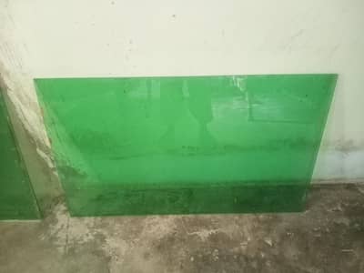 window glasses 2 adad size 4 by 2.5