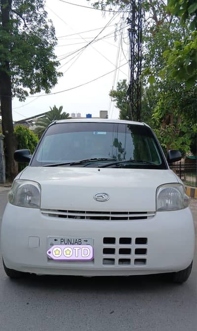 Daihatsu Esse 2009/17 white