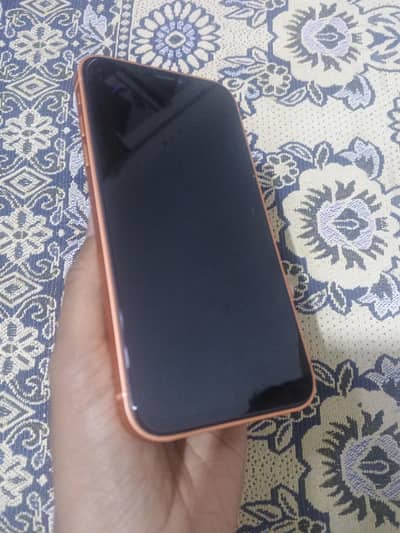 Apple iPhone XR