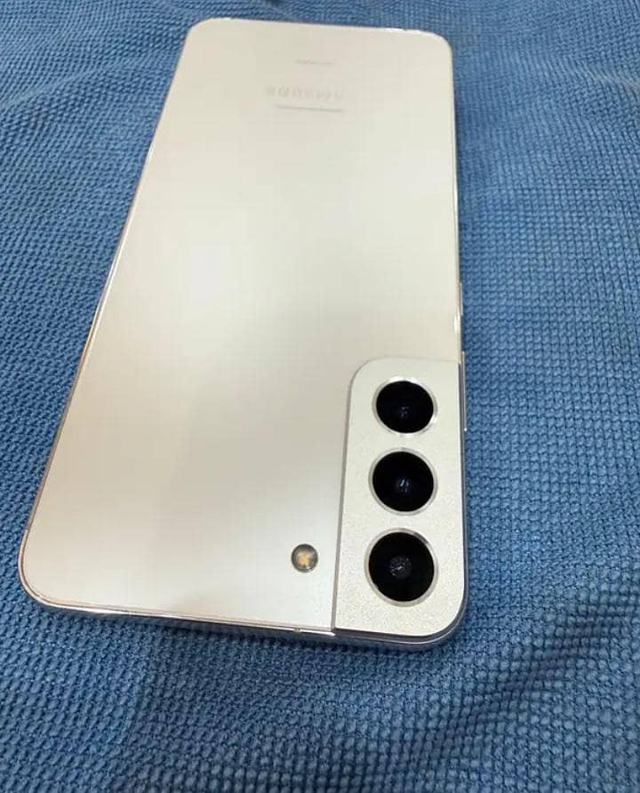 s22 plus 1