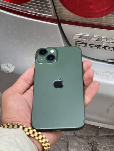 Apple iPhone 13