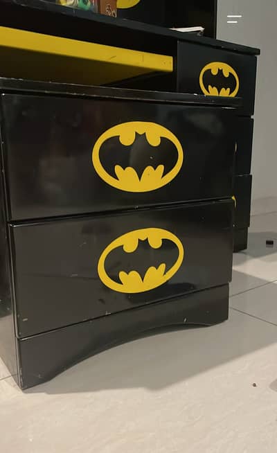 batman side tables