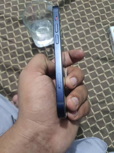 Apple iPhone 12 mini