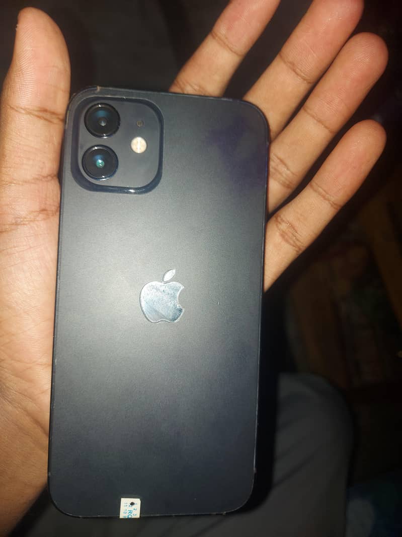 Apple iPhone 12 2