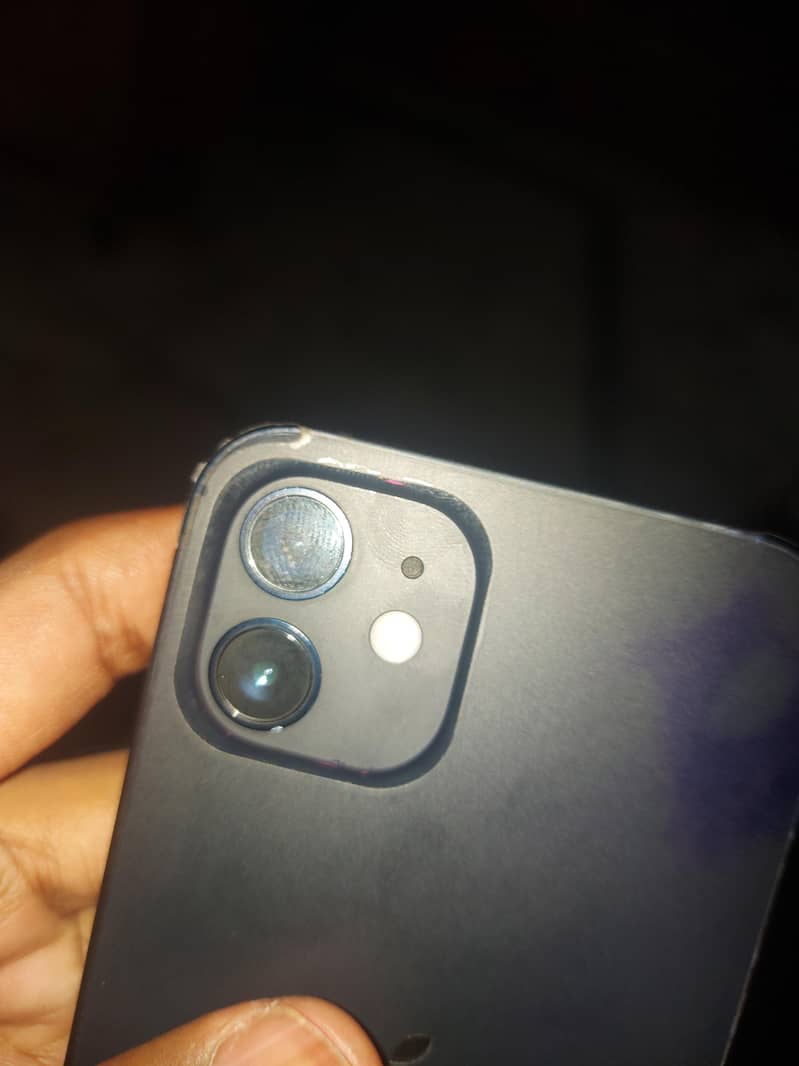 Apple iPhone 12 6