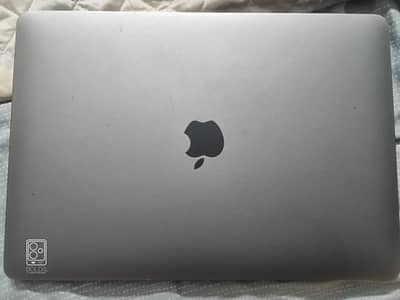 MacBook pro m1 16gb 256gb with charger and box