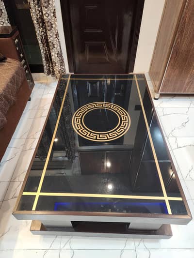 VERSACE DEGIN TABLE