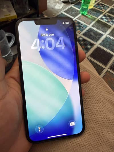 Apple iPhone 13