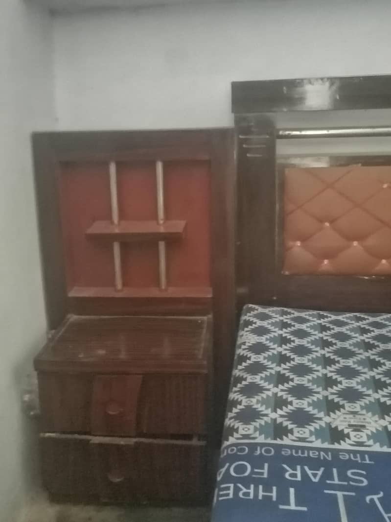 bed almari side table dressing 4