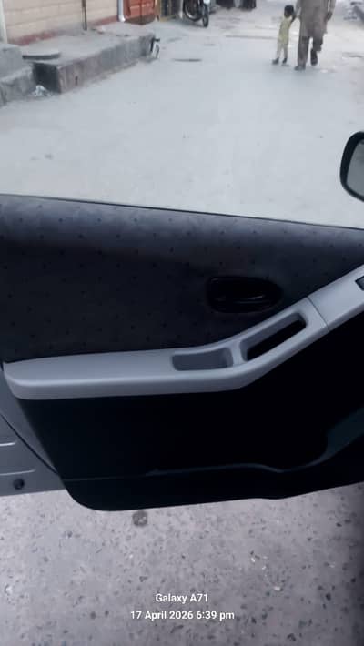 Toyota Vitz 2009/13