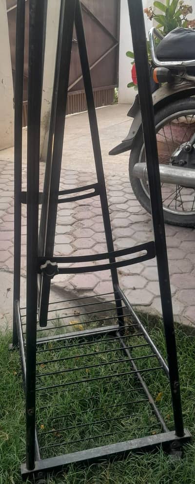 Mirror Stand